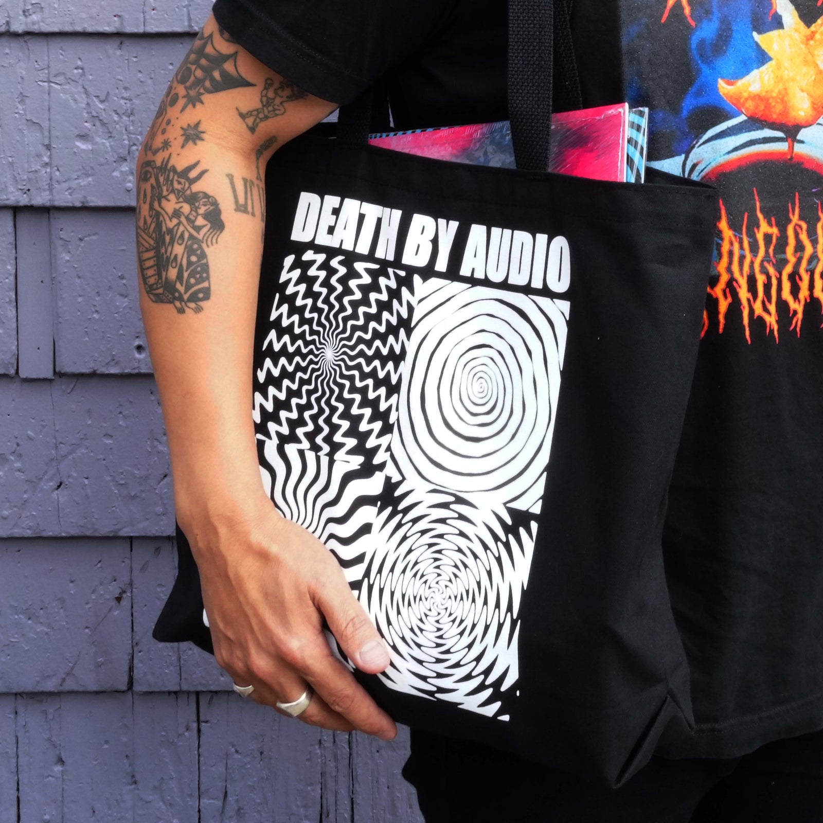 HYPNOSIS XL SHOULDER BAG (GLOW IN THE DARK)